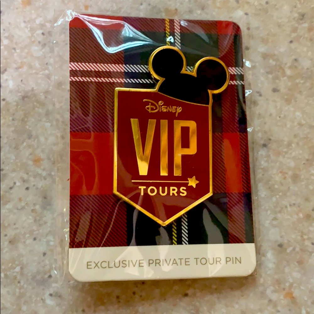 DIsney VIP Tours Pin